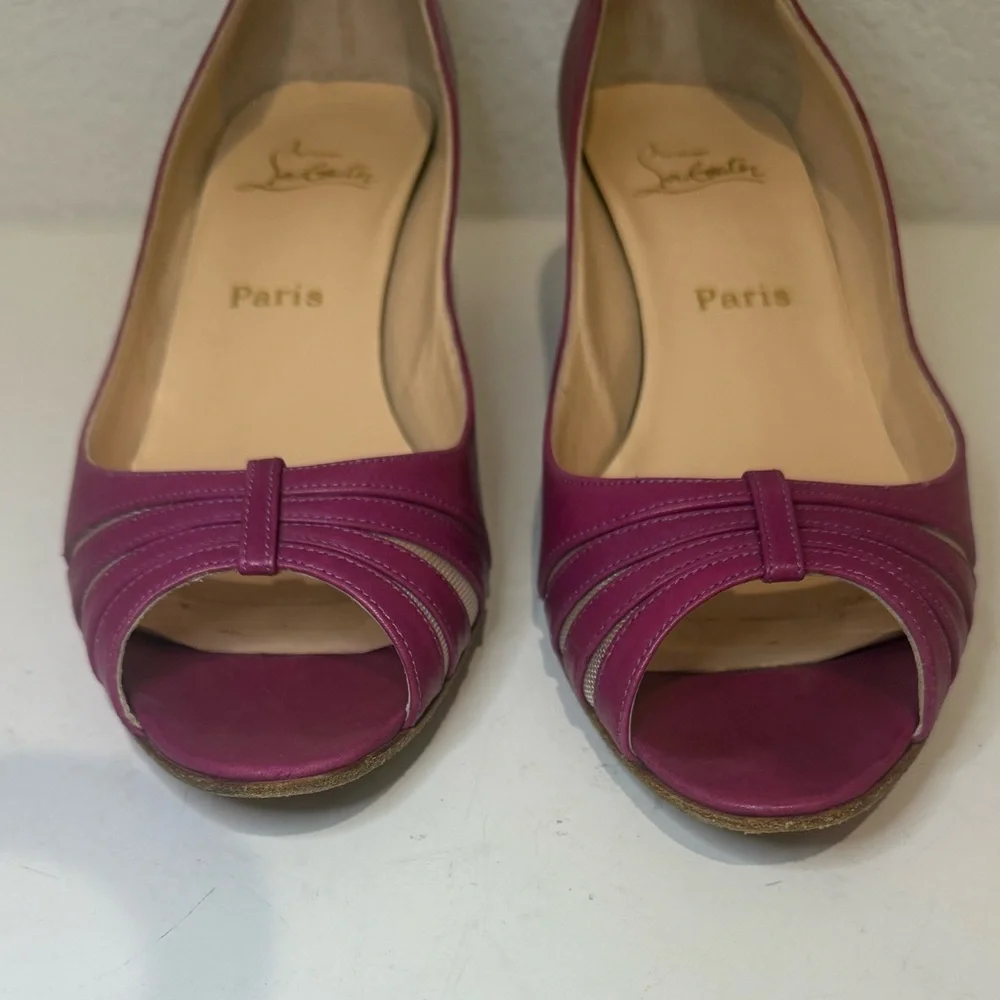 CHRISTIAN LOUBOUTIN Vintage Y2K Fuchsia Purple Peep-Toe Wedges Mesh Cutouts 40.5